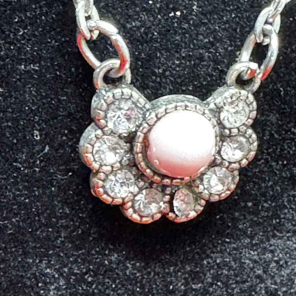 Silver Tone Necklace‎ With Pink Stone And Crystals